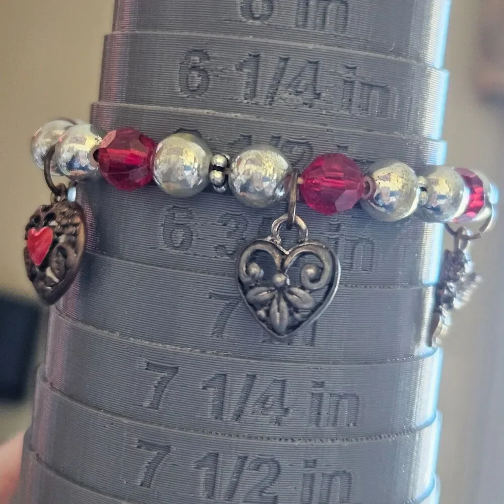 Heart charm bracelet with silver and red beads 6.5